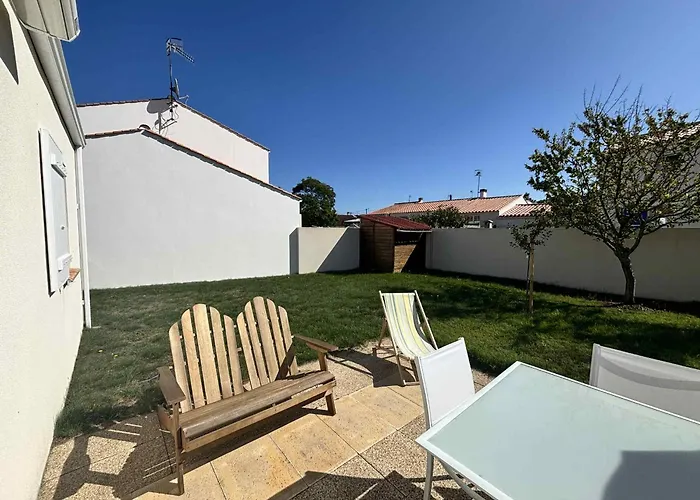 Hébergement de vacances Maison Neuve La Terrière, 1.4km, Terrasse, Label Clévacances - Fr-1-194-322 La Tranche-sur-Mer