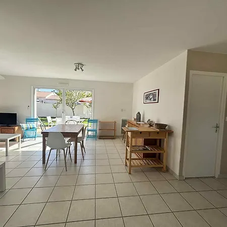 Nyaraló Maison Neuve La Terriere, 1.4km, Terrasse, Label Clevacances - Fr-1-194-322 *