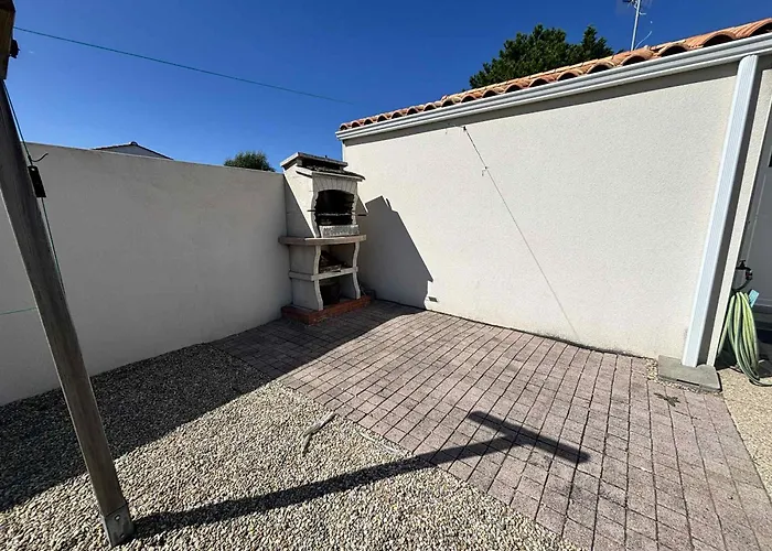 Maison Neuve La Terriere, 1.4km, Terrasse, Label Clevacances - Fr-1-194-322 Nyaraló